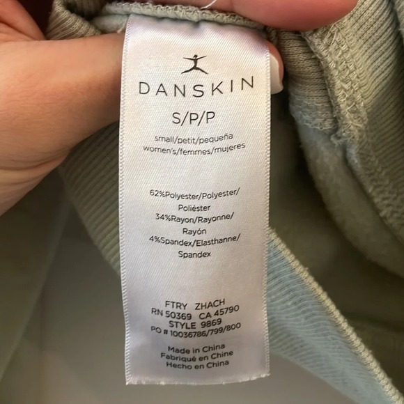 Danskin light green quarter zip sweatshirt size small - Picture 8 of 8